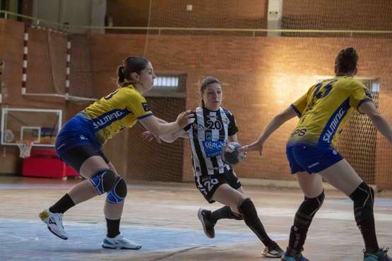 El Rocasa cae tras remontar en su visita al Rincón Fertilidad Málaga (Foto TA)